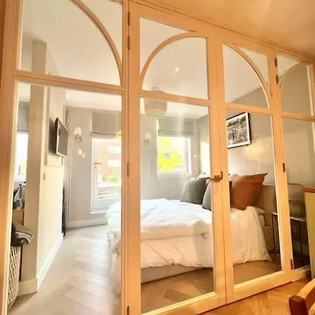 Cozy & Modern Studio In De Pijp * Амстердам